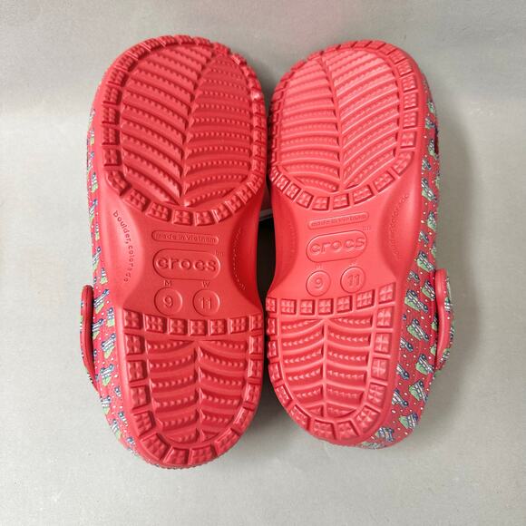 CROCS Classic Clog Vineyard Vines Holiday Red Whale Jibbitz Womens 11 Men 9 NWT - Picture 13 of 16